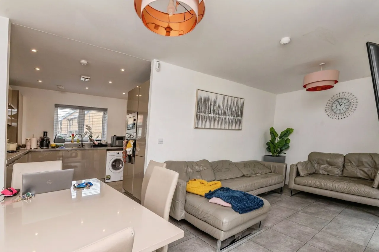Devonshire Close, Grays, RM20, photo 9
