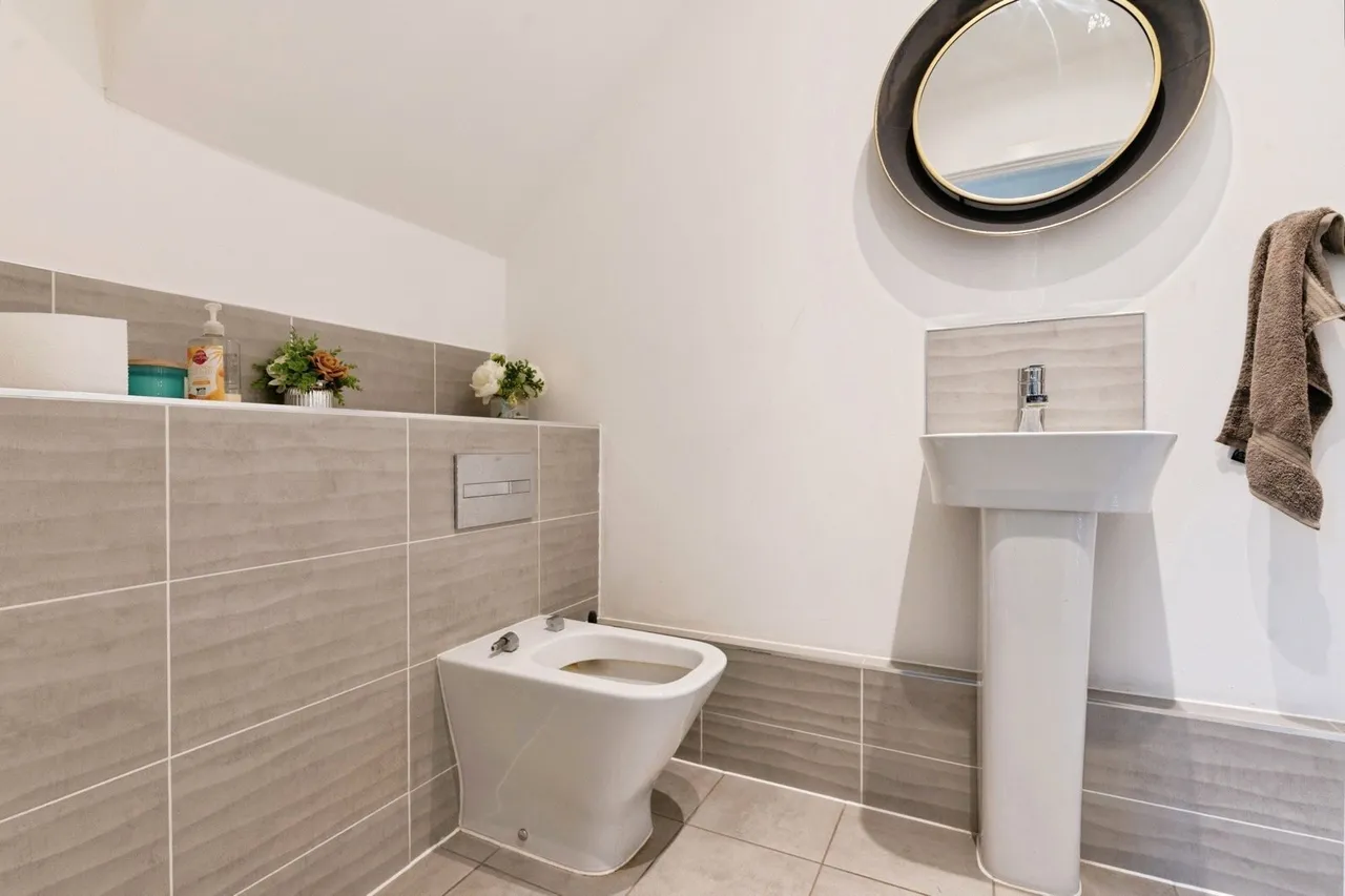 Devonshire Close, Grays, RM20, photo 6