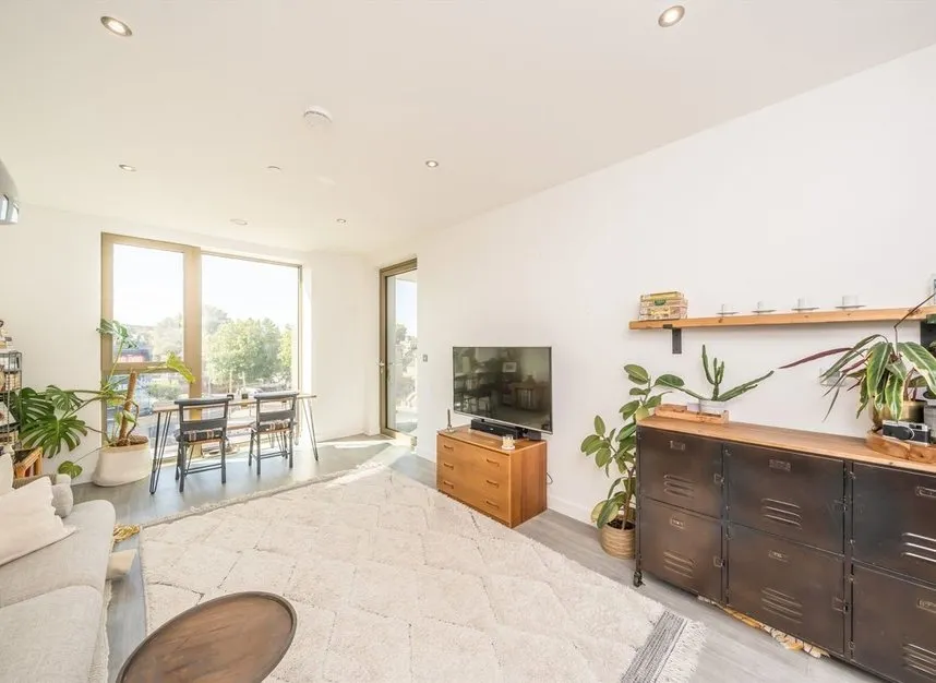 1 bed flat for sale — Stockwell Road, Stockwell, SW9