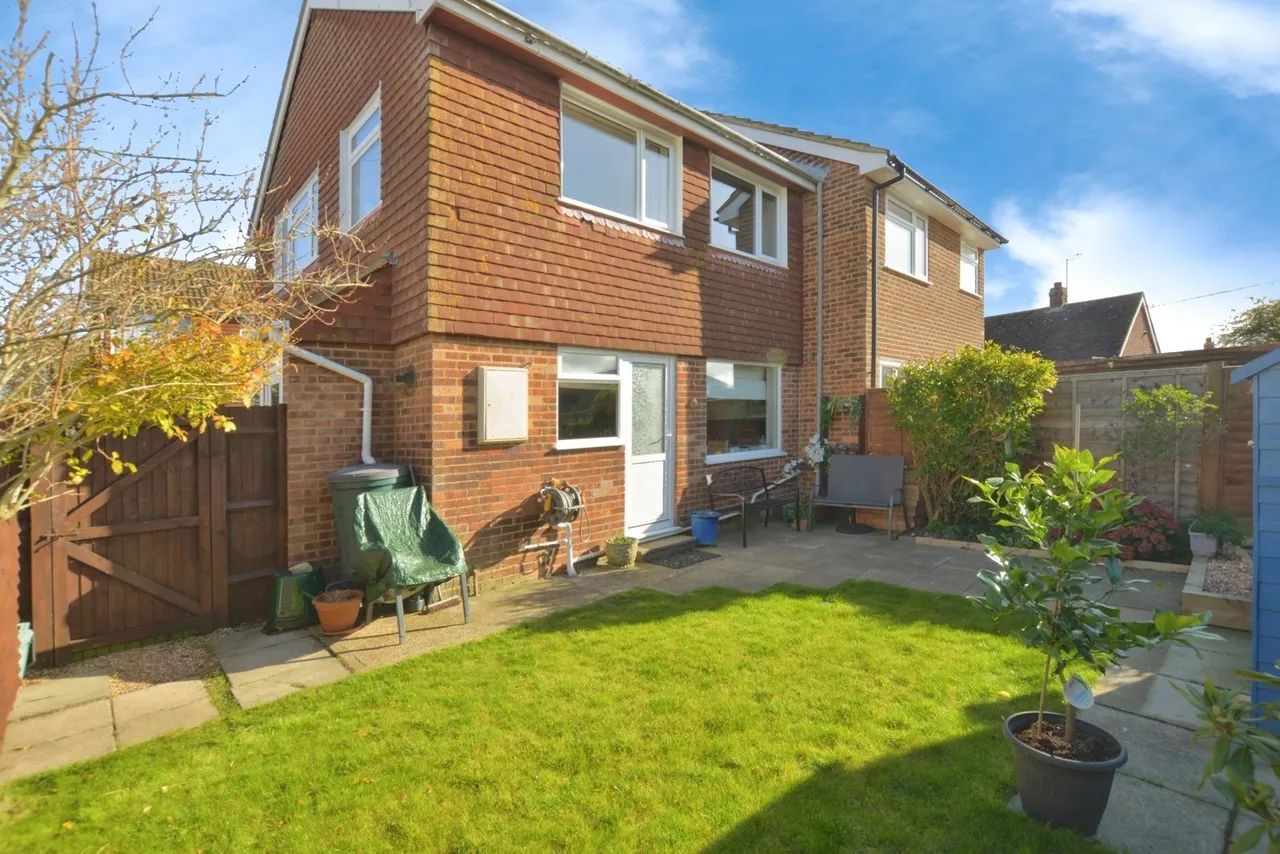 Station Road, Lydd, Romney Marsh, Kent, TN29, photo 6