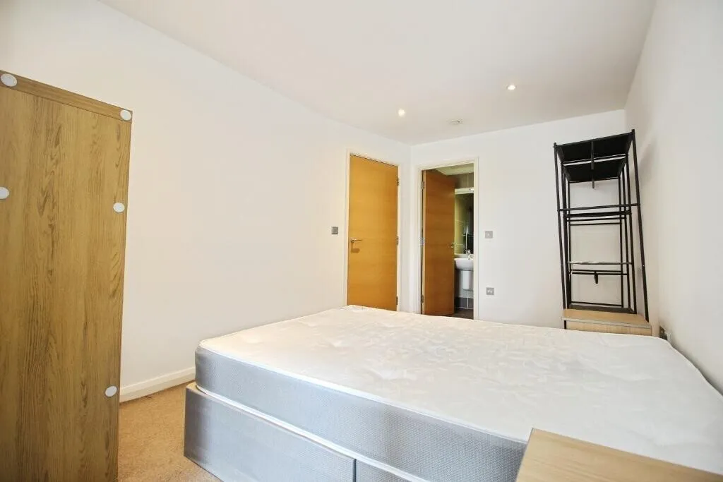 Waterloo Street, Leeds, LS10, photo 4