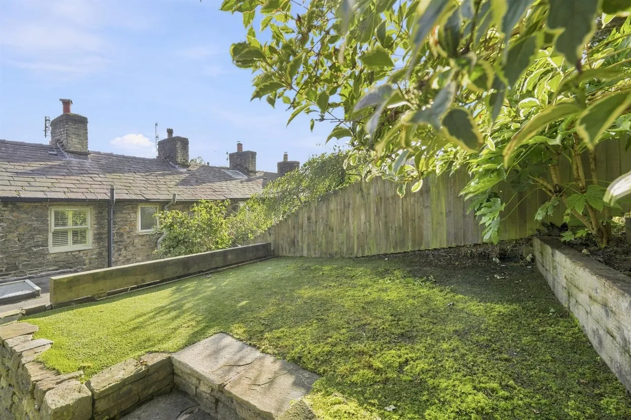 Water Street, Bollington, photo 5
