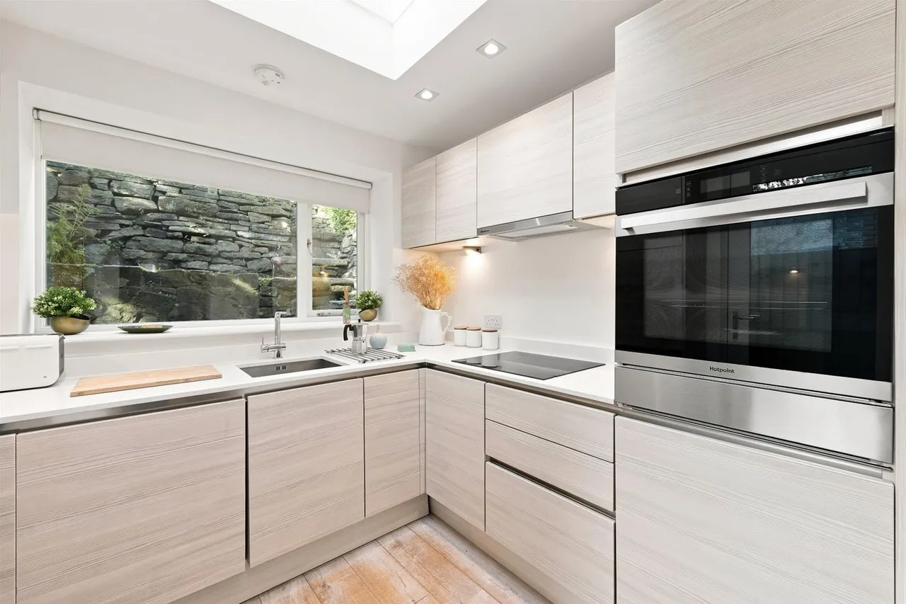 Water Street, Bollington, photo 9