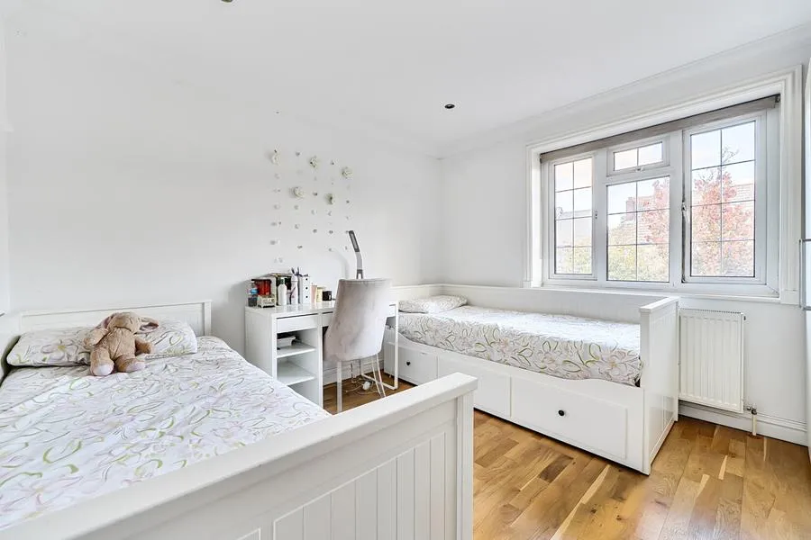Marlborough Road, Slough, SL3, photo 12