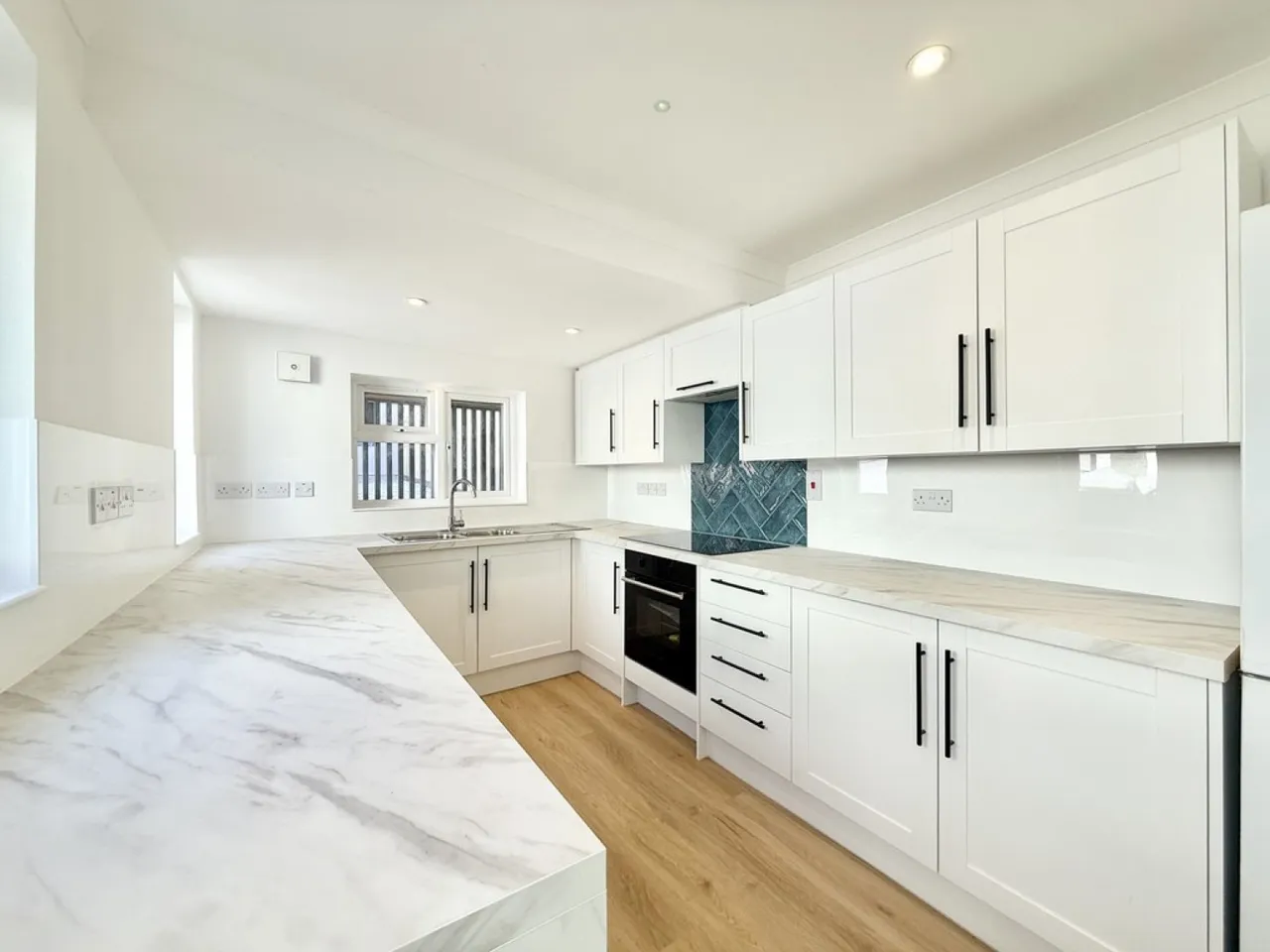 Sherborne Road, BA21, photo 4