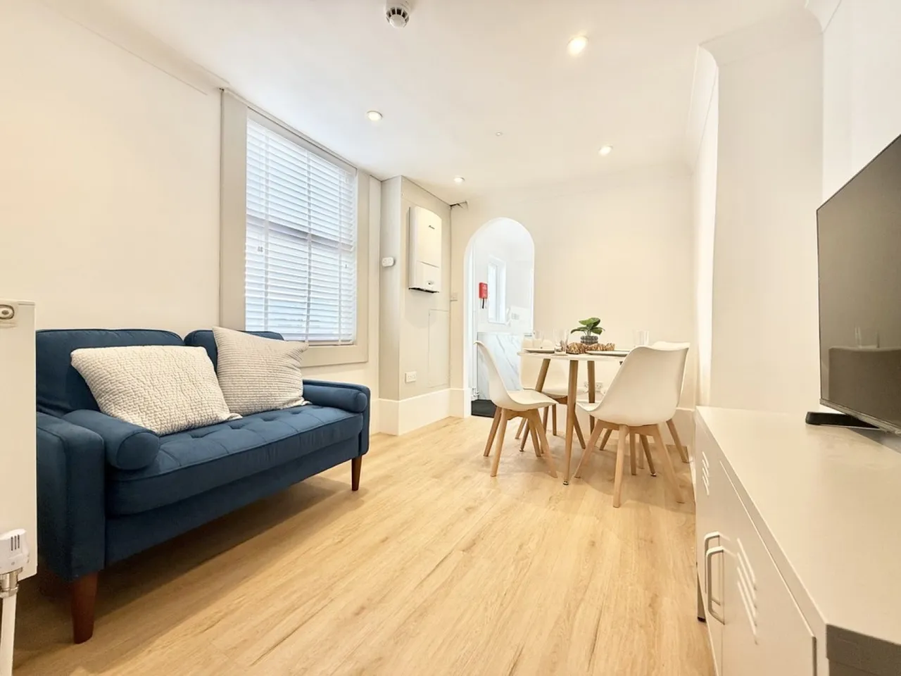 Sherborne Road, BA21, photo 6
