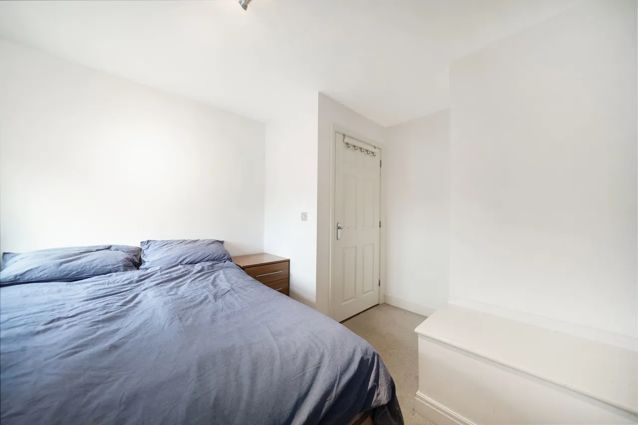 Arlington Green, Mill Hill East, NW7 1GW, photo 6