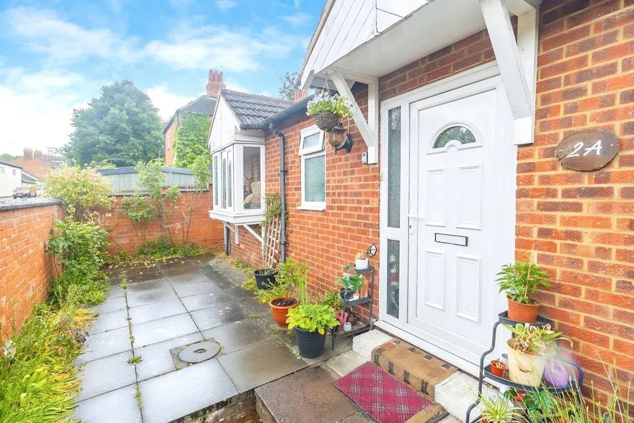 Bradwell Road, New Bradwell, MK13, photo 12