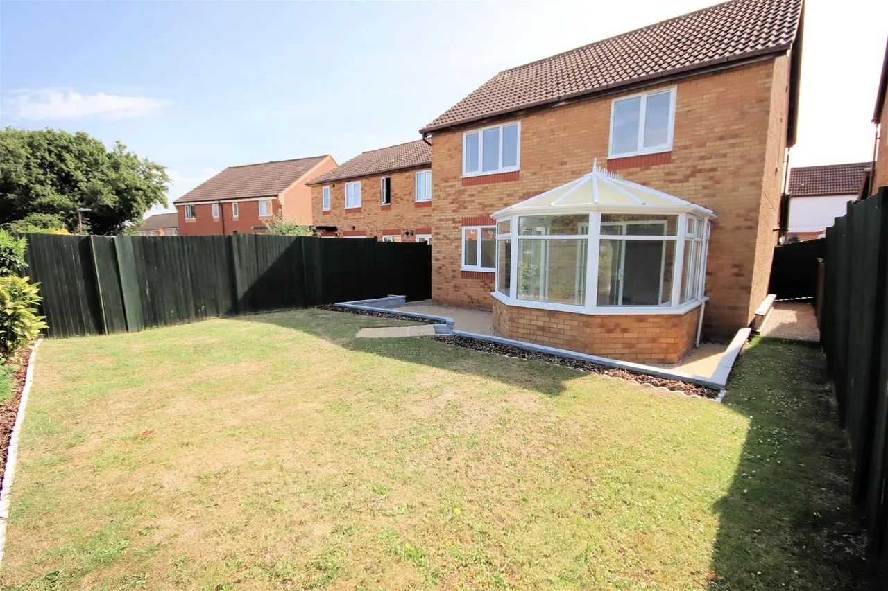 Nicholls Close, Barton-Le-Clay, MK45, photo 2