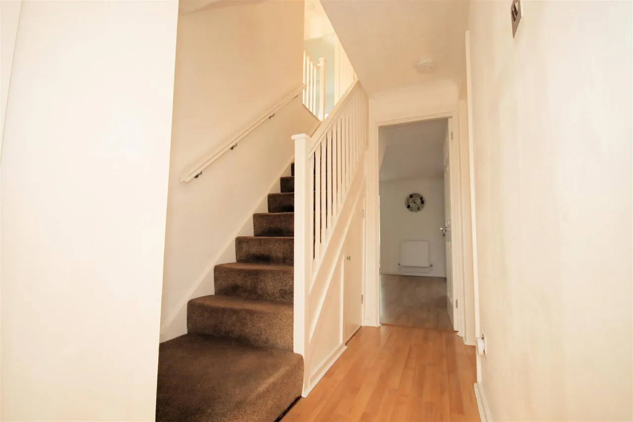 Nicholls Close, Barton-Le-Clay, MK45, photo 13