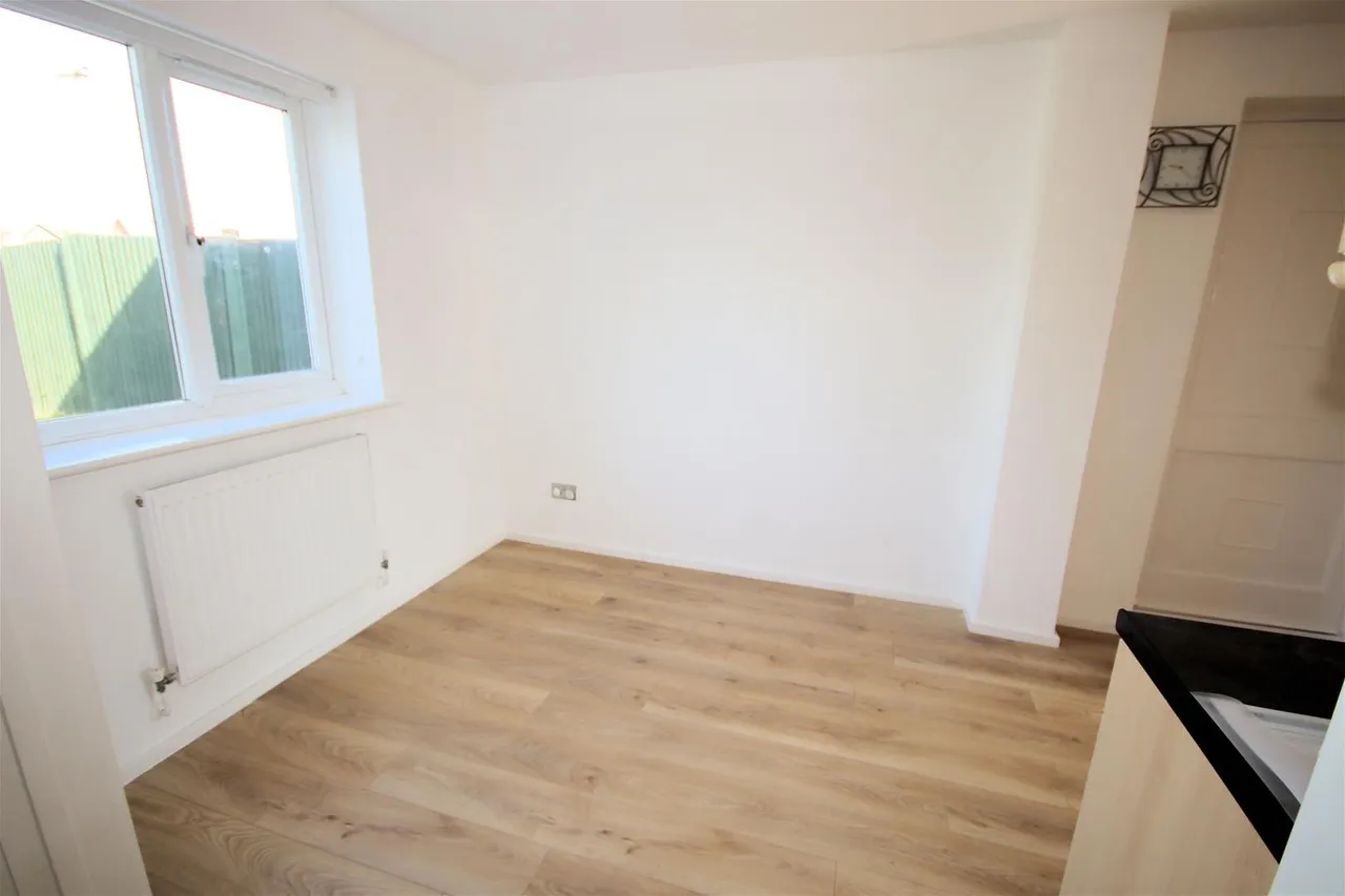Nicholls Close, Barton-Le-Clay, MK45, photo 11
