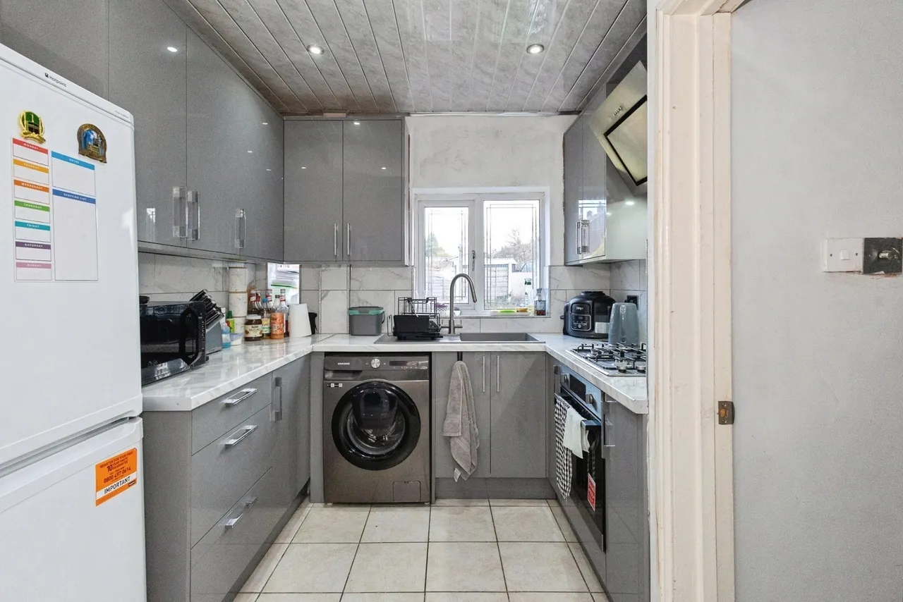 Furness Avenue, Ashton-under-Lyne, Greater Manchester, OL7, photo 8