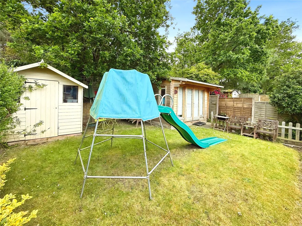 Peterhouse Close, Owlsmoor, Sandhurst, Berkshire, GU47 0XD, photo 10