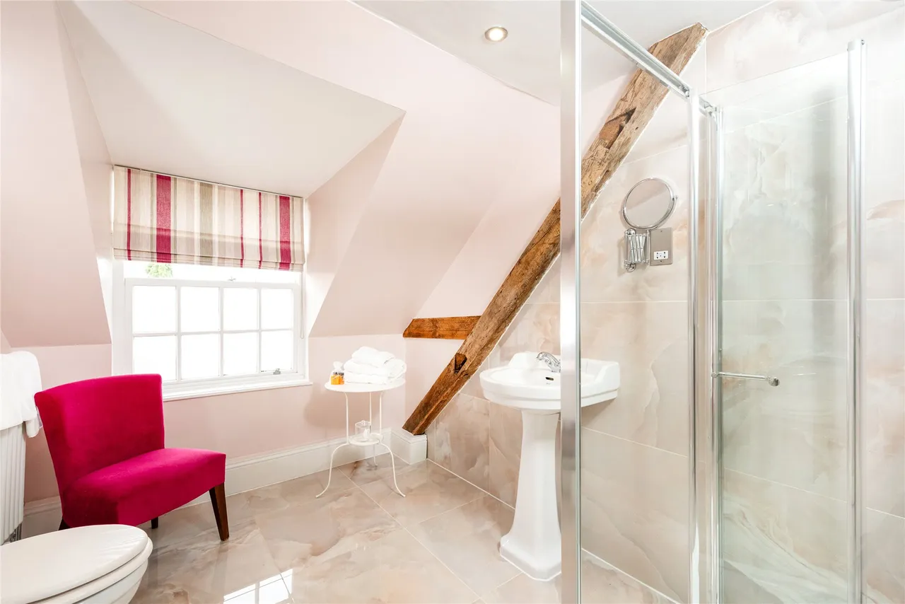 Castle Street, Buckingham, MK18, photo 25