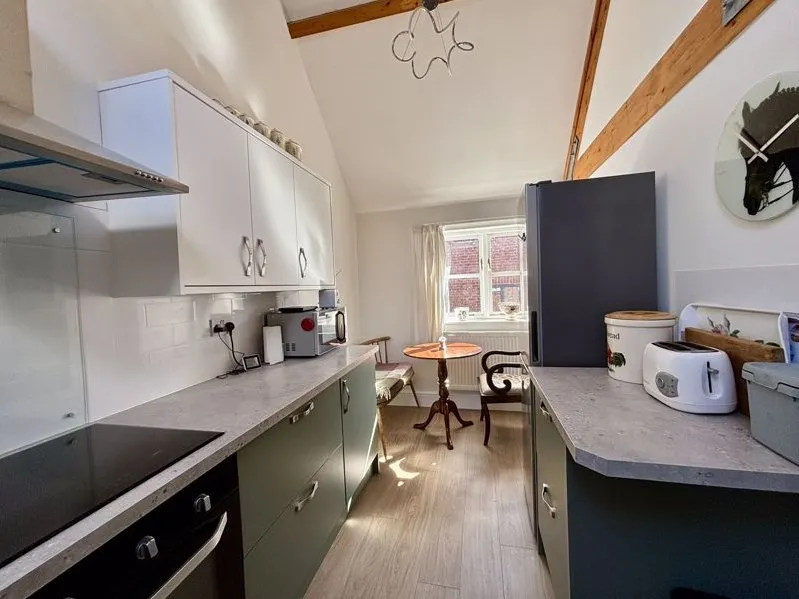 Priory Court, Much Wenlock, Shropshire TF13 6RA, photo 14