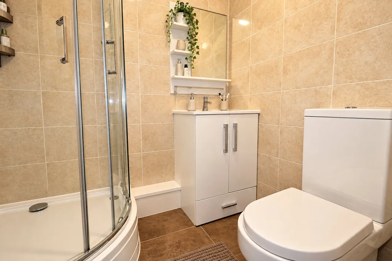 Merrivale Gardens, Woking, GU21, photo 12