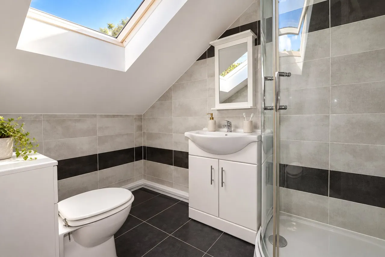 Merrivale Gardens, Woking, GU21, photo 10