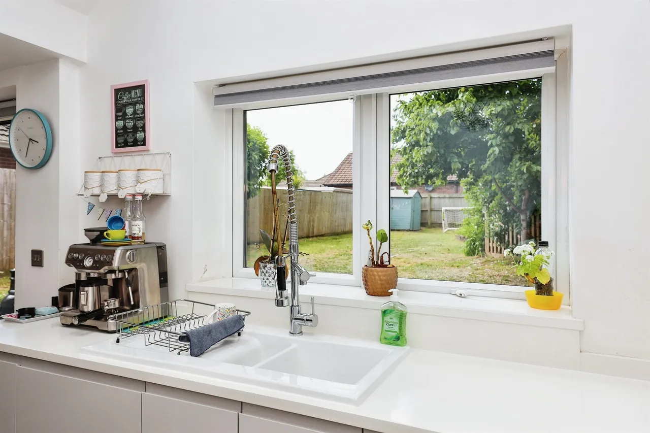 Gwernrhuddi Road, Cardiff, CF23, photo 28