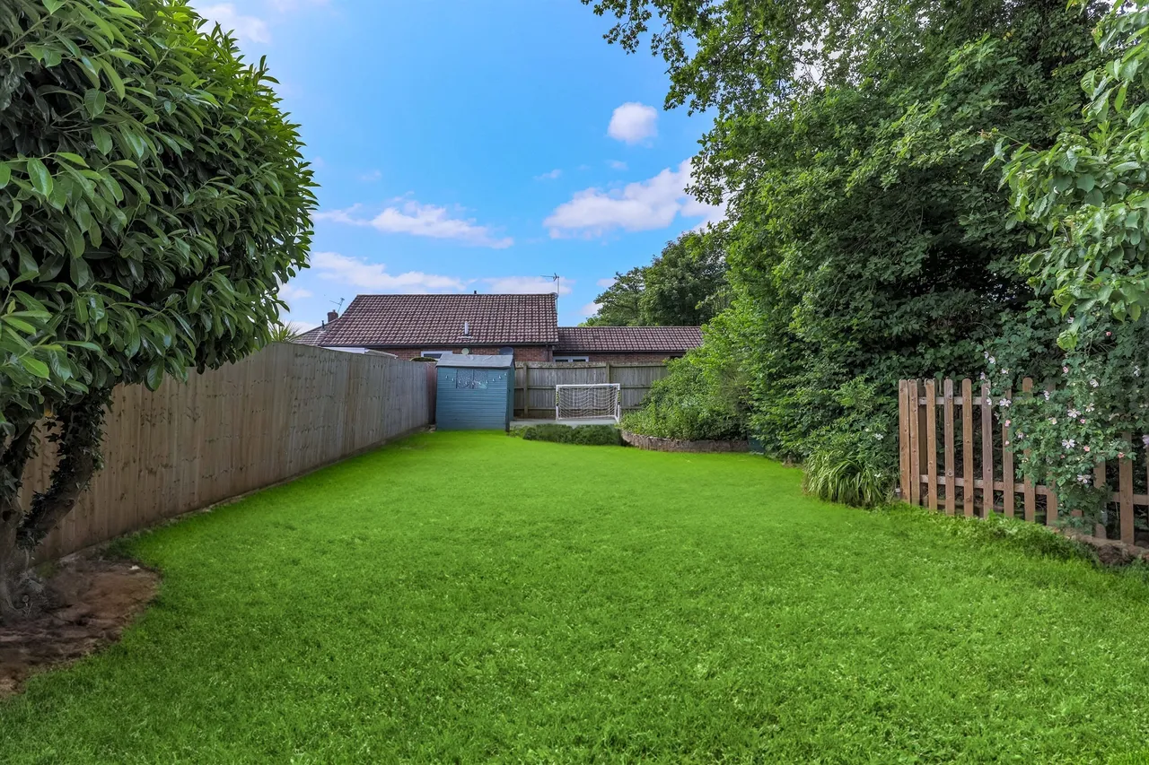Gwernrhuddi Road, Cardiff, CF23, photo 2