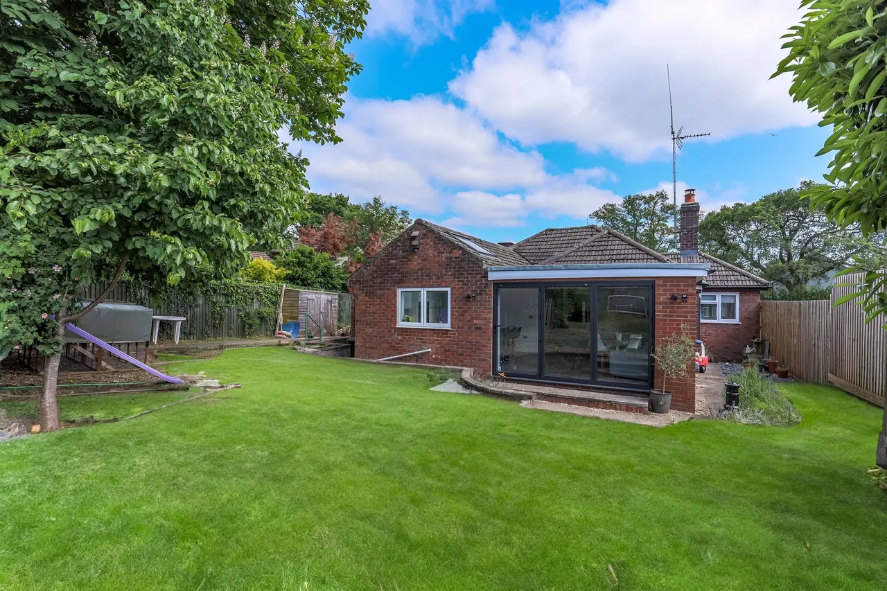 Gwernrhuddi Road, Cardiff, CF23, photo 4