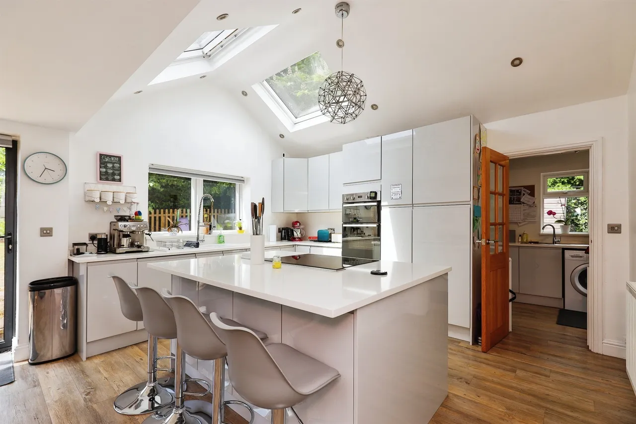 Gwernrhuddi Road, Cardiff, CF23, photo 8
