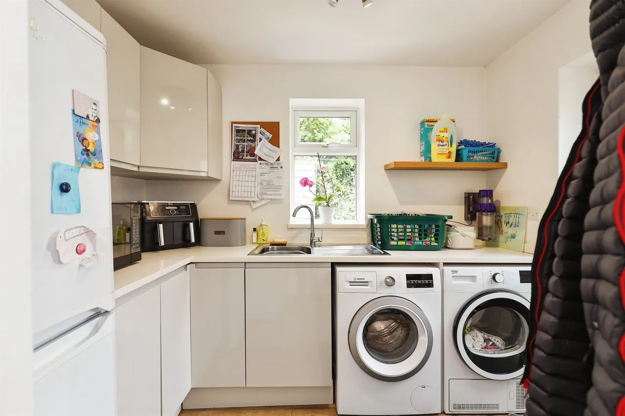 Gwernrhuddi Road, Cardiff, CF23, photo 31