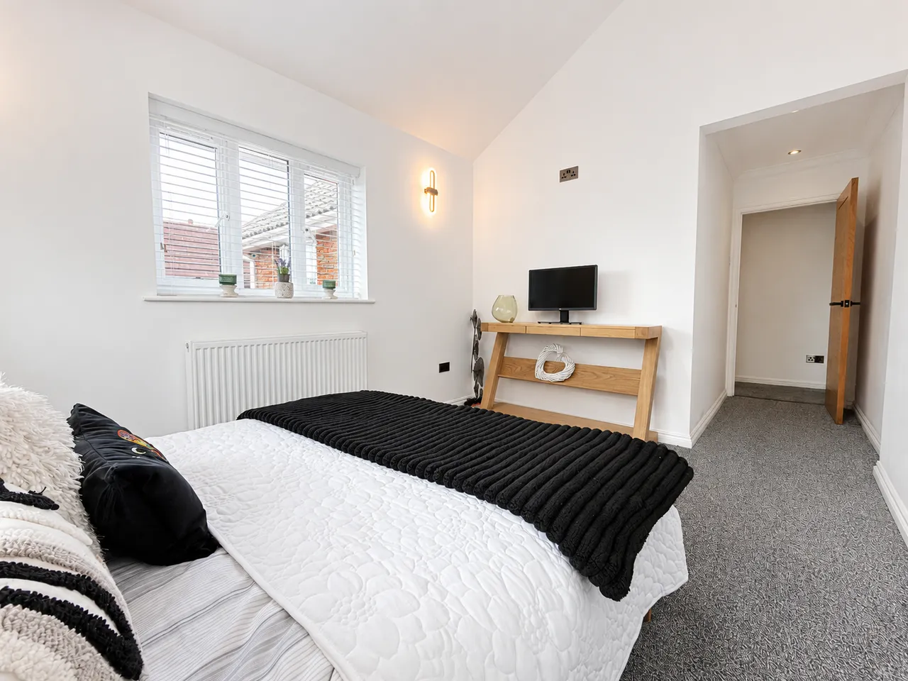 Woodlands Avenue, Clydach, photo 30