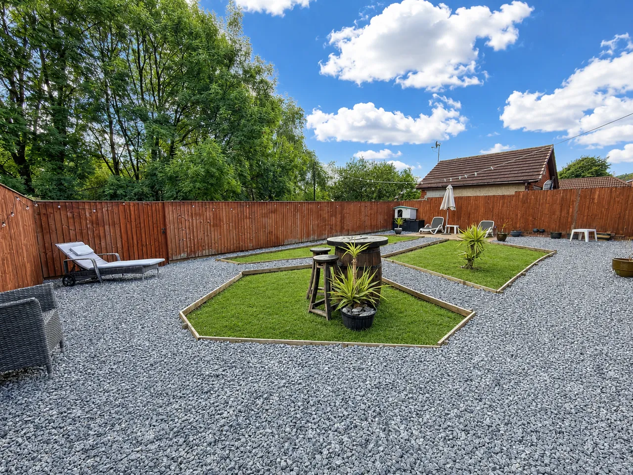 Woodlands Avenue, Clydach, photo 41