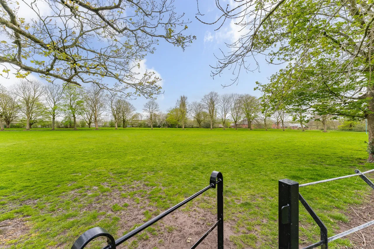 Chesterton Drive, Winwick, Warrington, WA2 8XF, photo 51