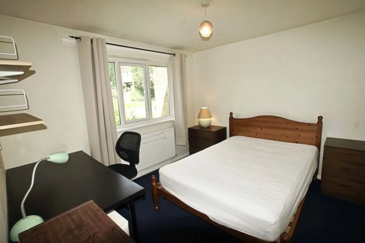 1 bed house to rent — The Valley, Stanmore, Winchester