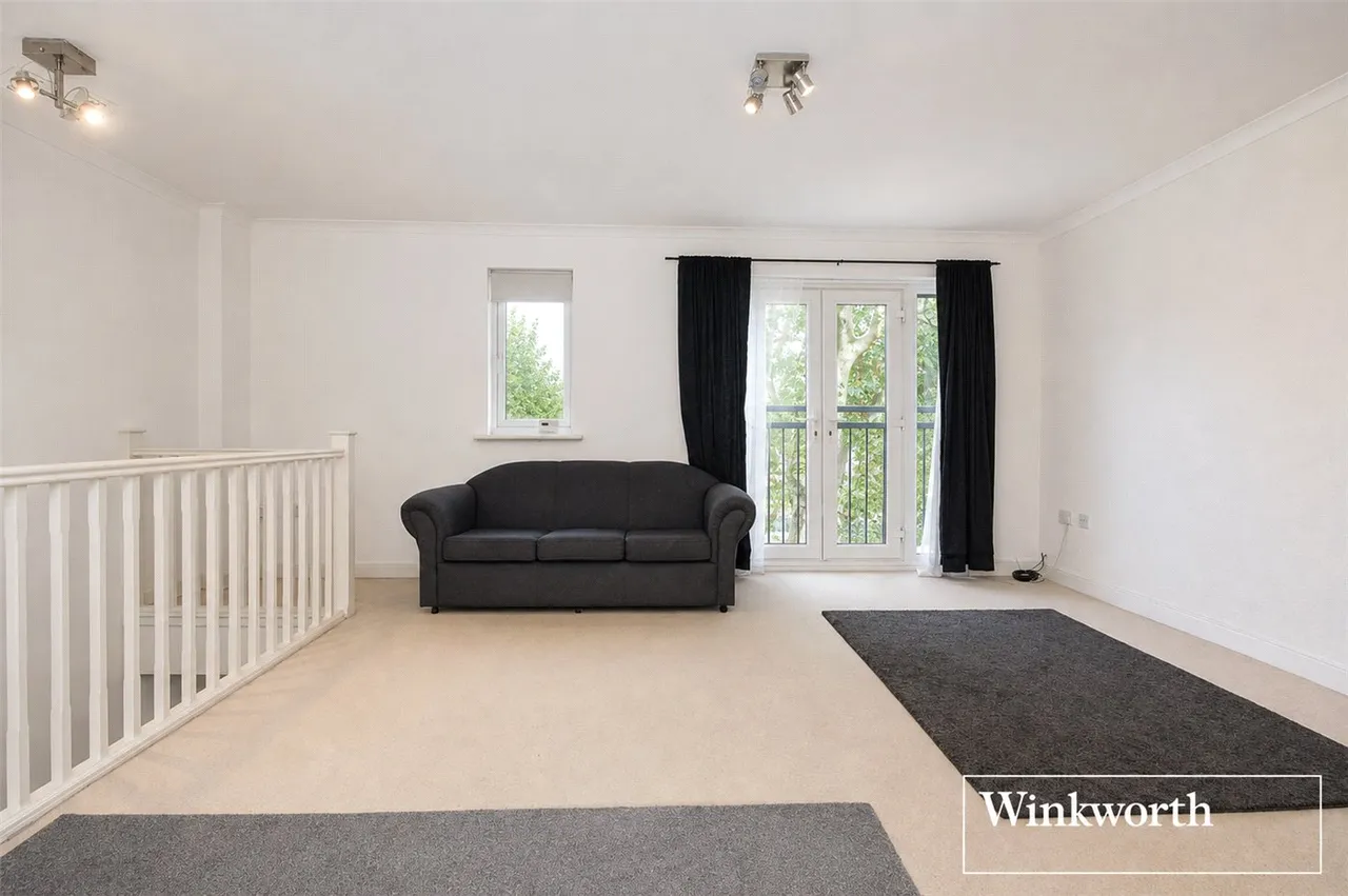 Cranes Way, Borehamwood, Hertfordshire, WD6, photo 11