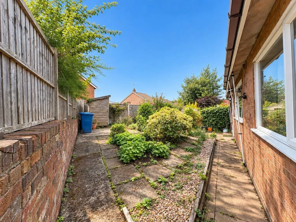 Ashmead Road, Burntwood, WS7, photo 13