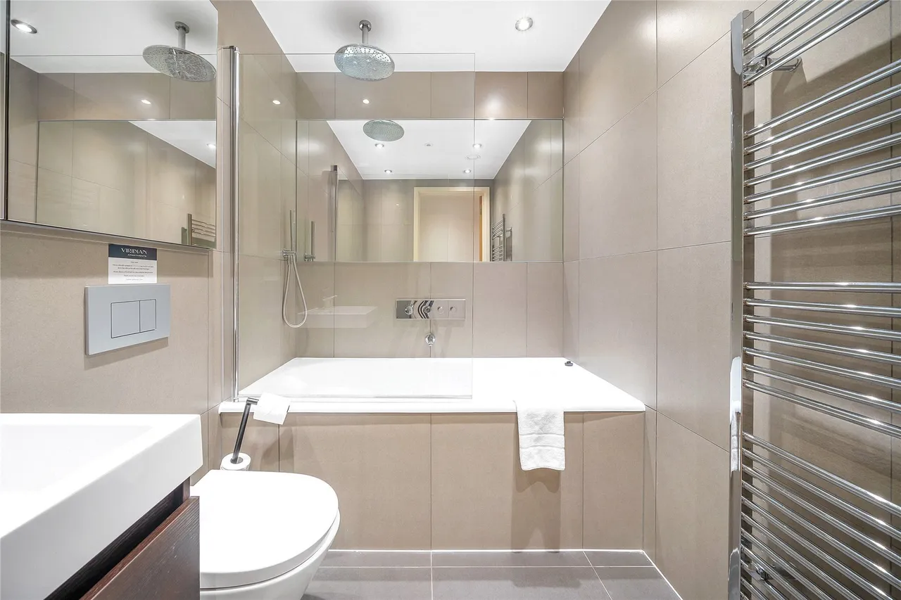 St Georges Apartments, 368 High Street, Brentford, TW8, photo 9