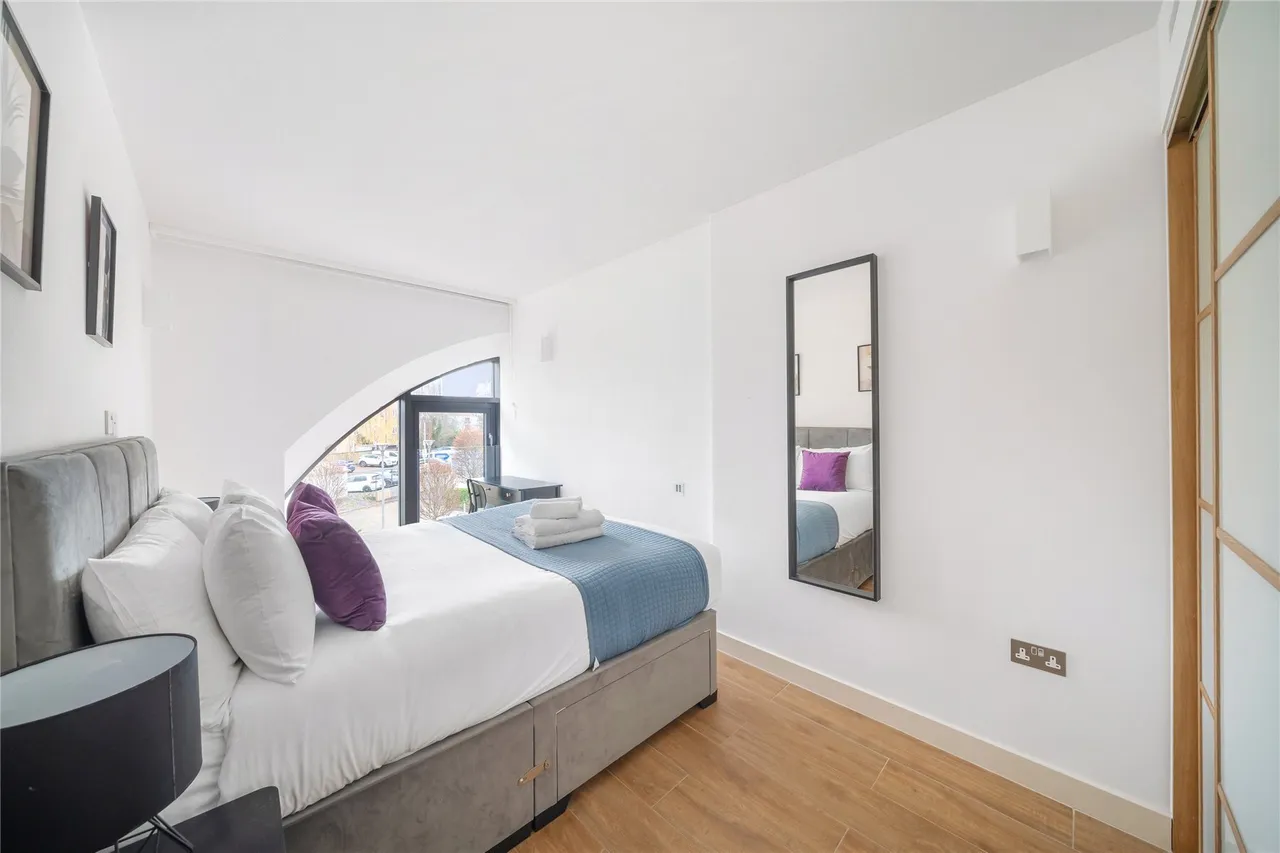 St Georges Apartments, 368 High Street, Brentford, TW8, photo 11