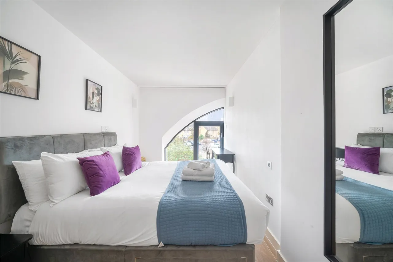 St Georges Apartments, 368 High Street, Brentford, TW8, photo 10