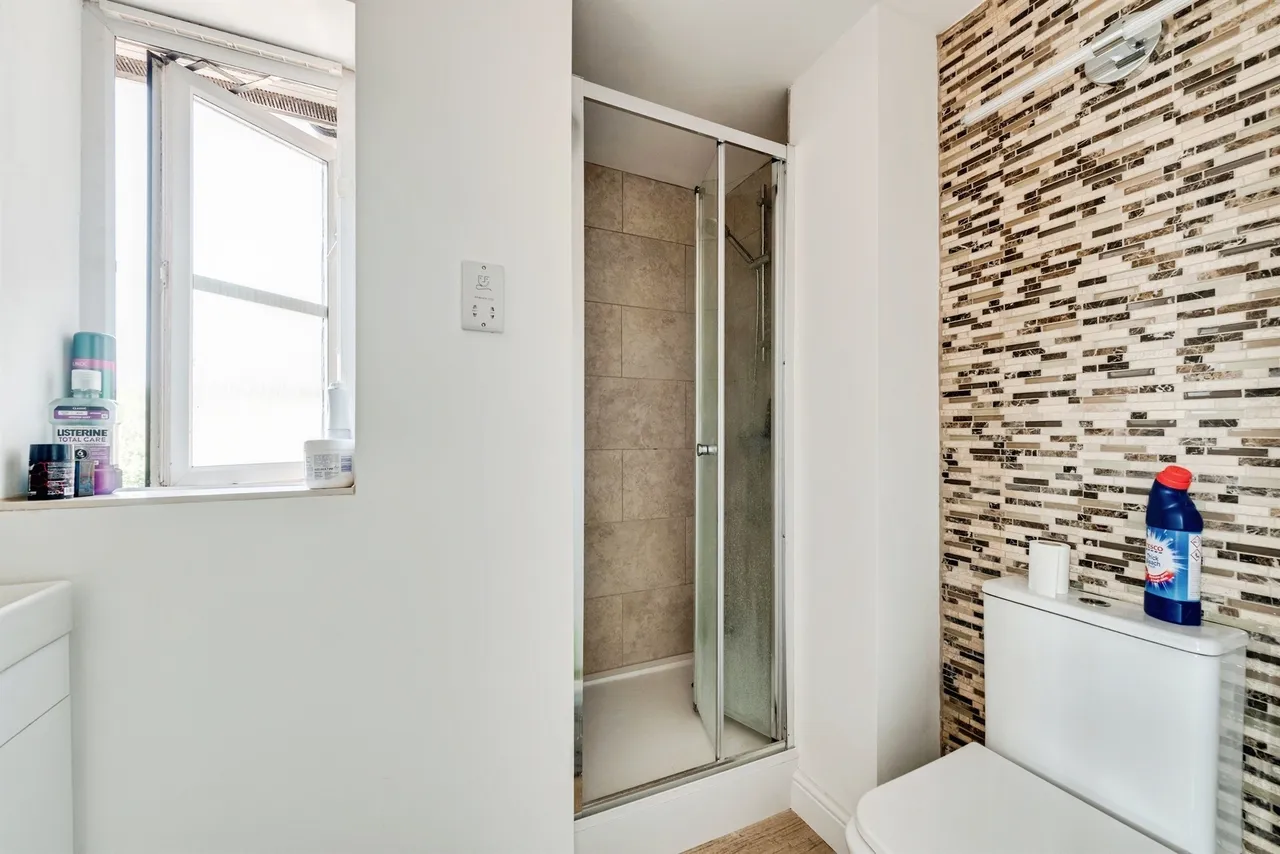 Shearwood Road, Peatmoor, SN5, photo 13