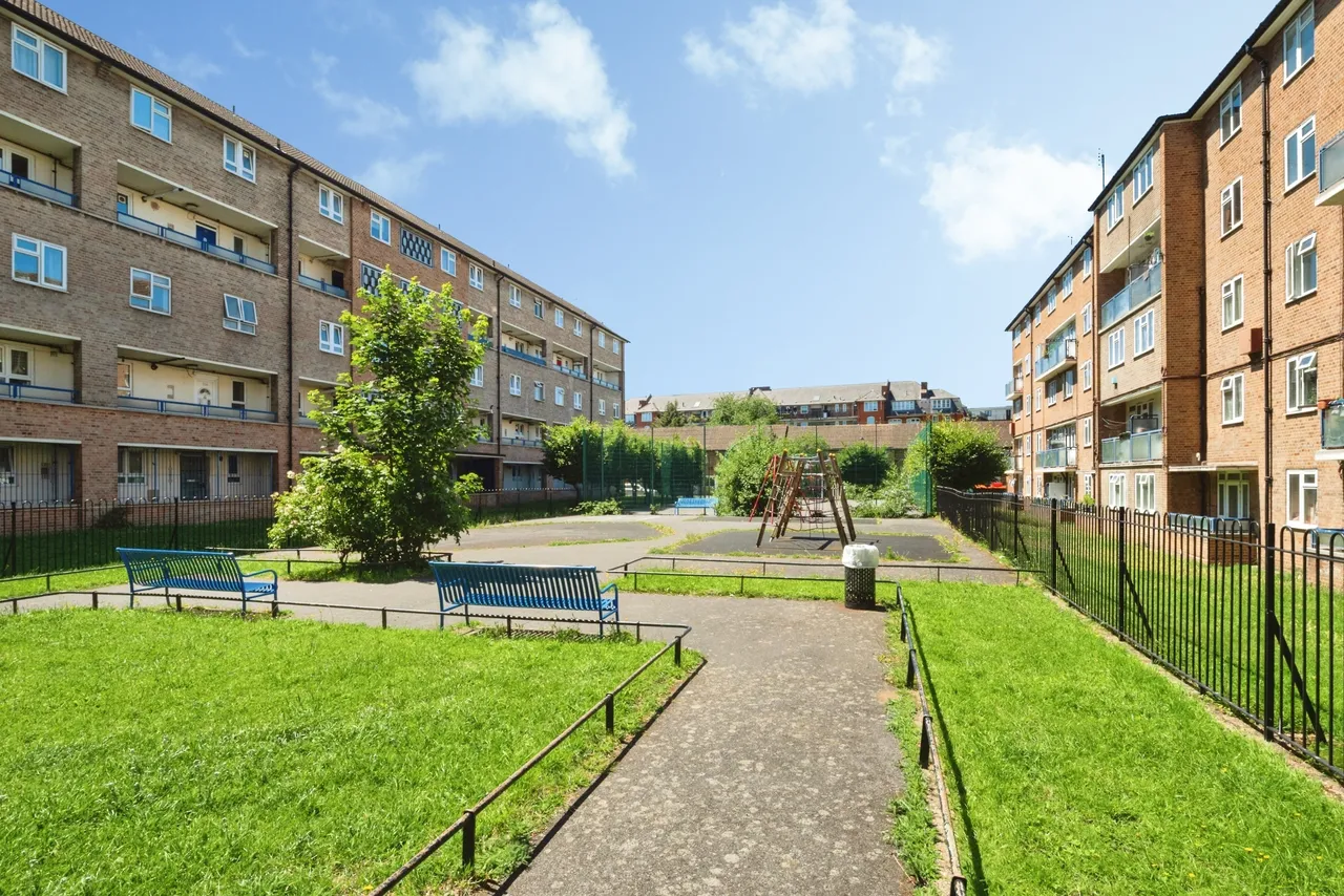 Paragon Road, Hackney, E9, photo 13