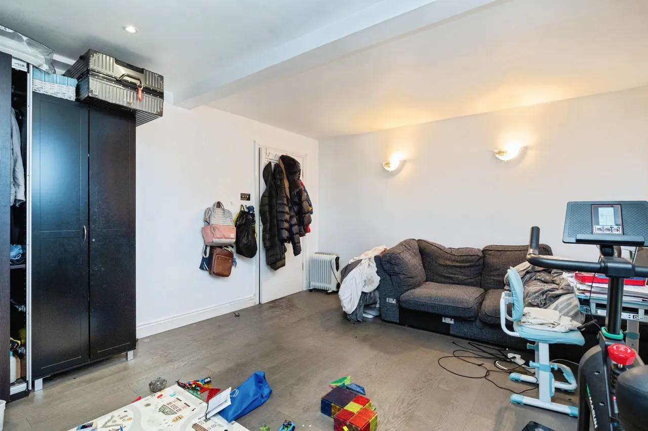 Paragon Road, Hackney, E9, photo 4