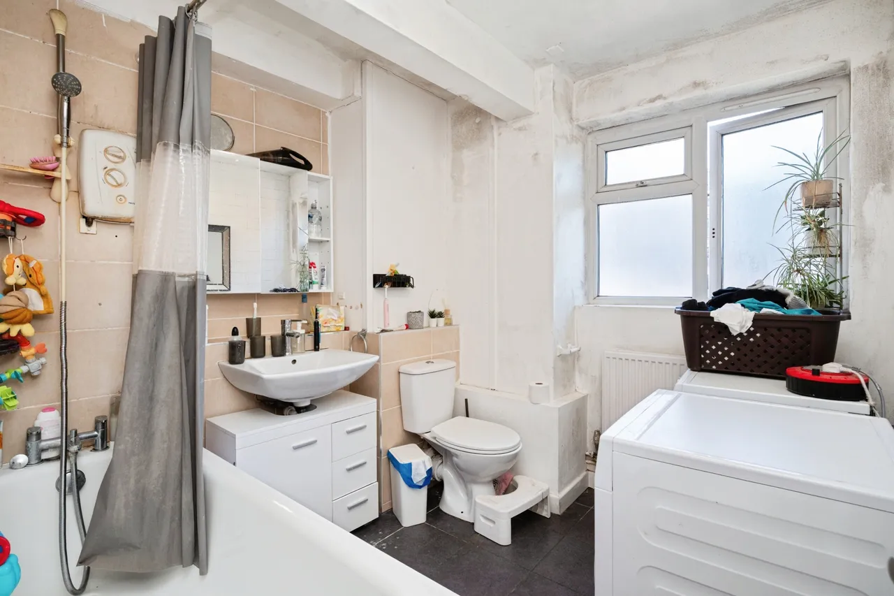 Paragon Road, Hackney, E9, photo 6