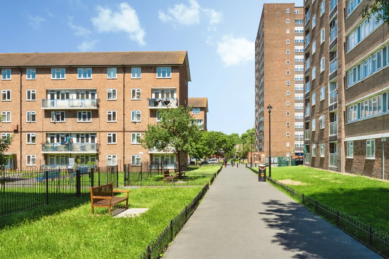 2 bed flat for sale, Paragon Road, Hackney, E9