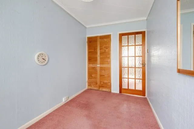 Woburn Close, Caversham, RG4, photo 13