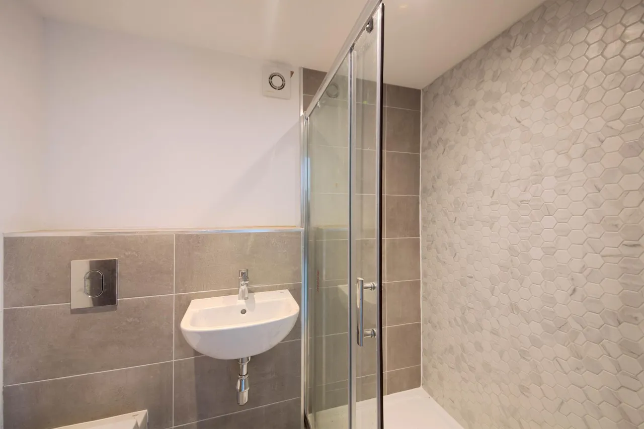Queen Street, Maidenhead, SL6, photo 10