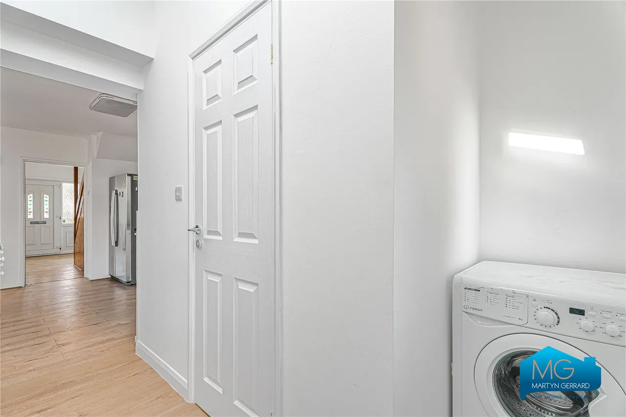 Norbury Grove, Mill Hill, NW7, photo 16