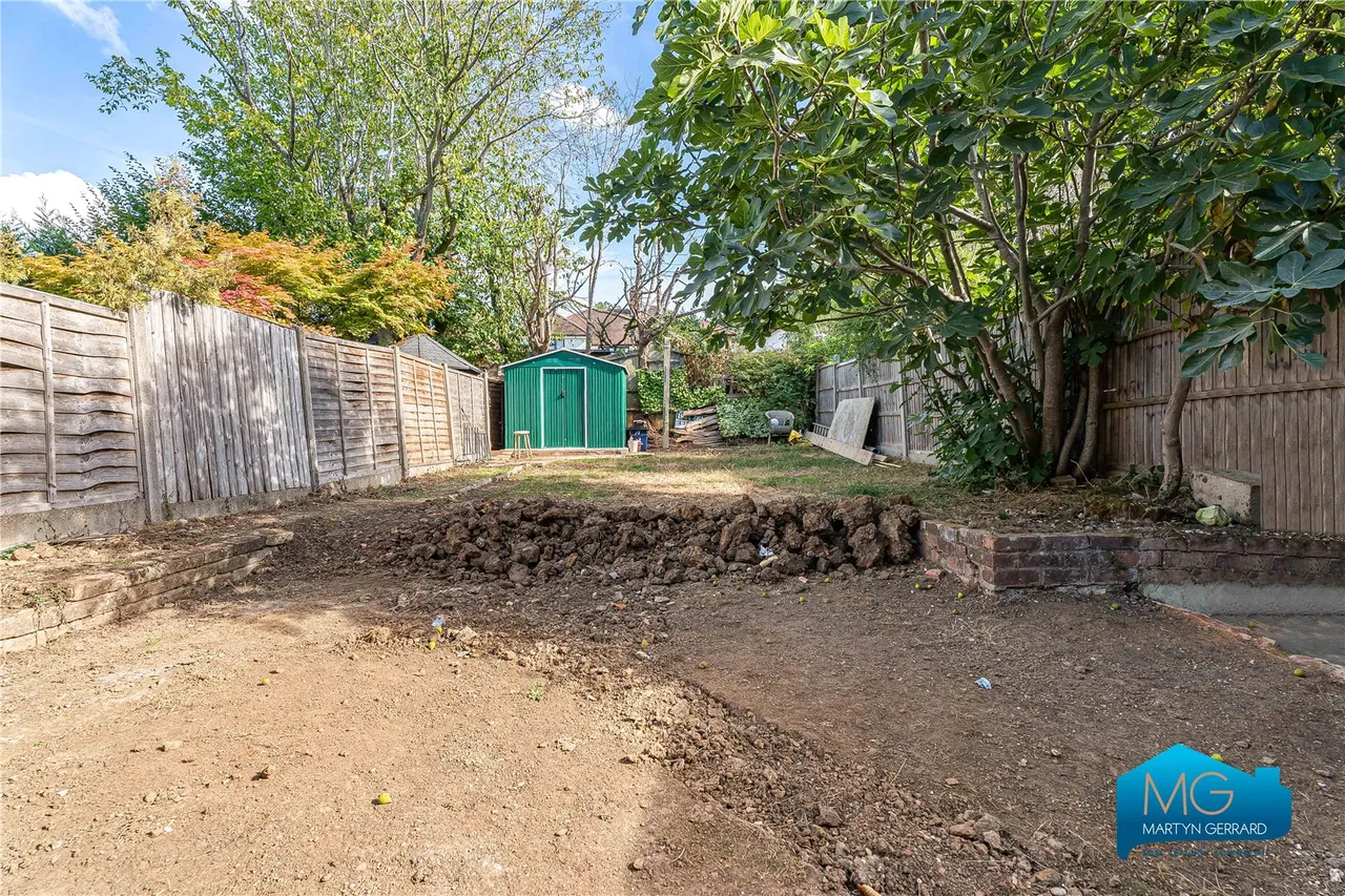 Norbury Grove, Mill Hill, NW7, photo 22
