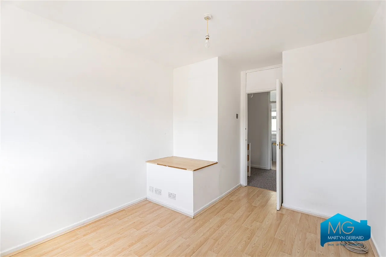 Norbury Grove, Mill Hill, NW7, photo 11