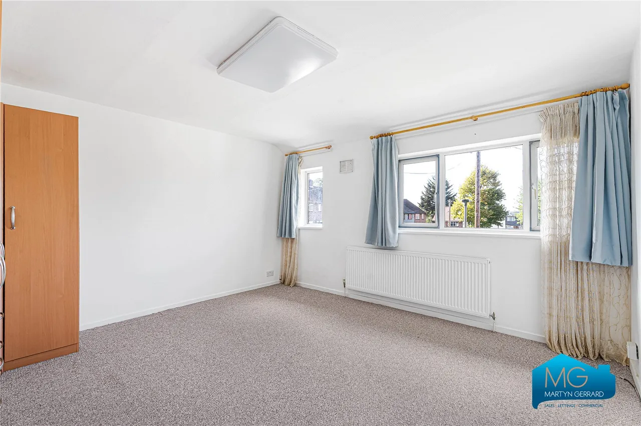 Norbury Grove, Mill Hill, NW7, photo 17