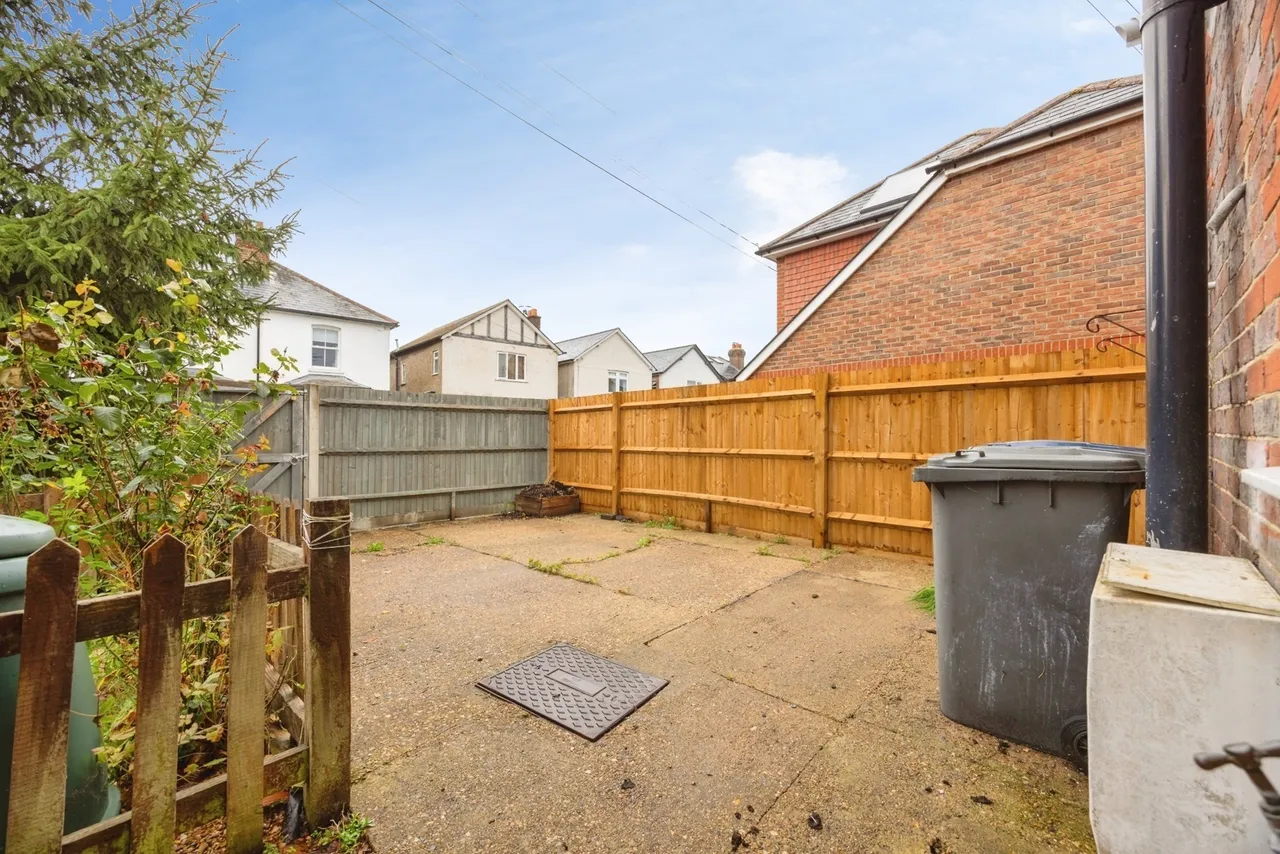 Grays Road, Godalming, GU7, photo 13