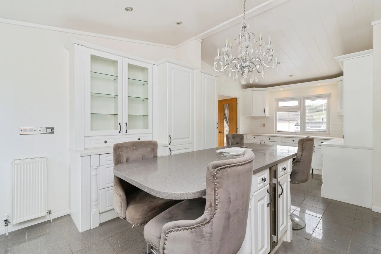 Totnes Road, Paignton, TQ4, photo 6