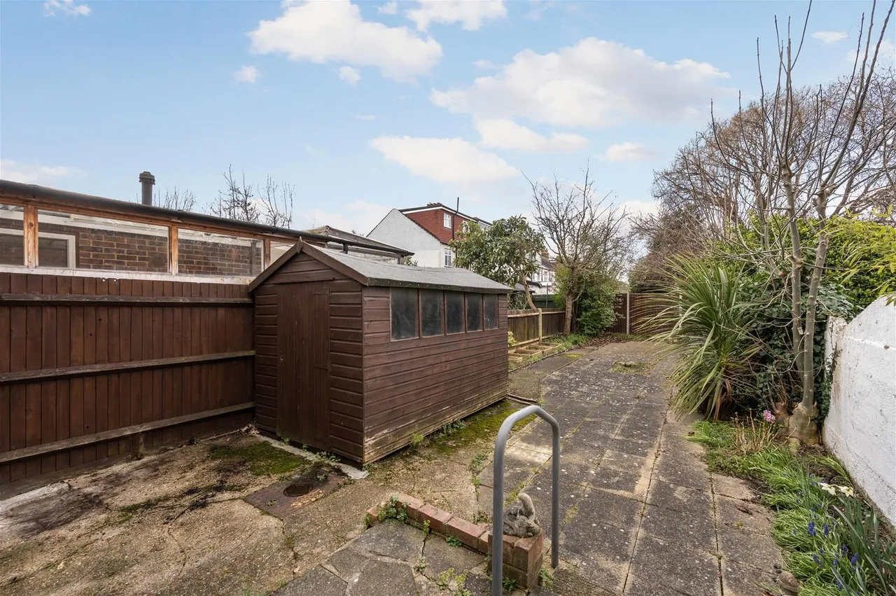 Lower Downs Road, London SW20 8QG, photo 6