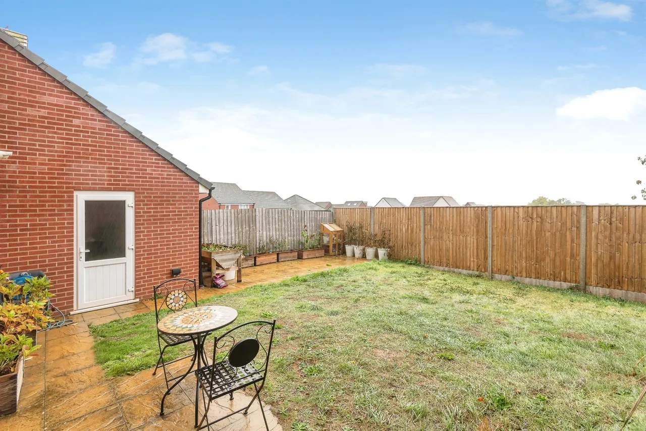 Stag Valley Road, Bridgwater, TA6, photo 3